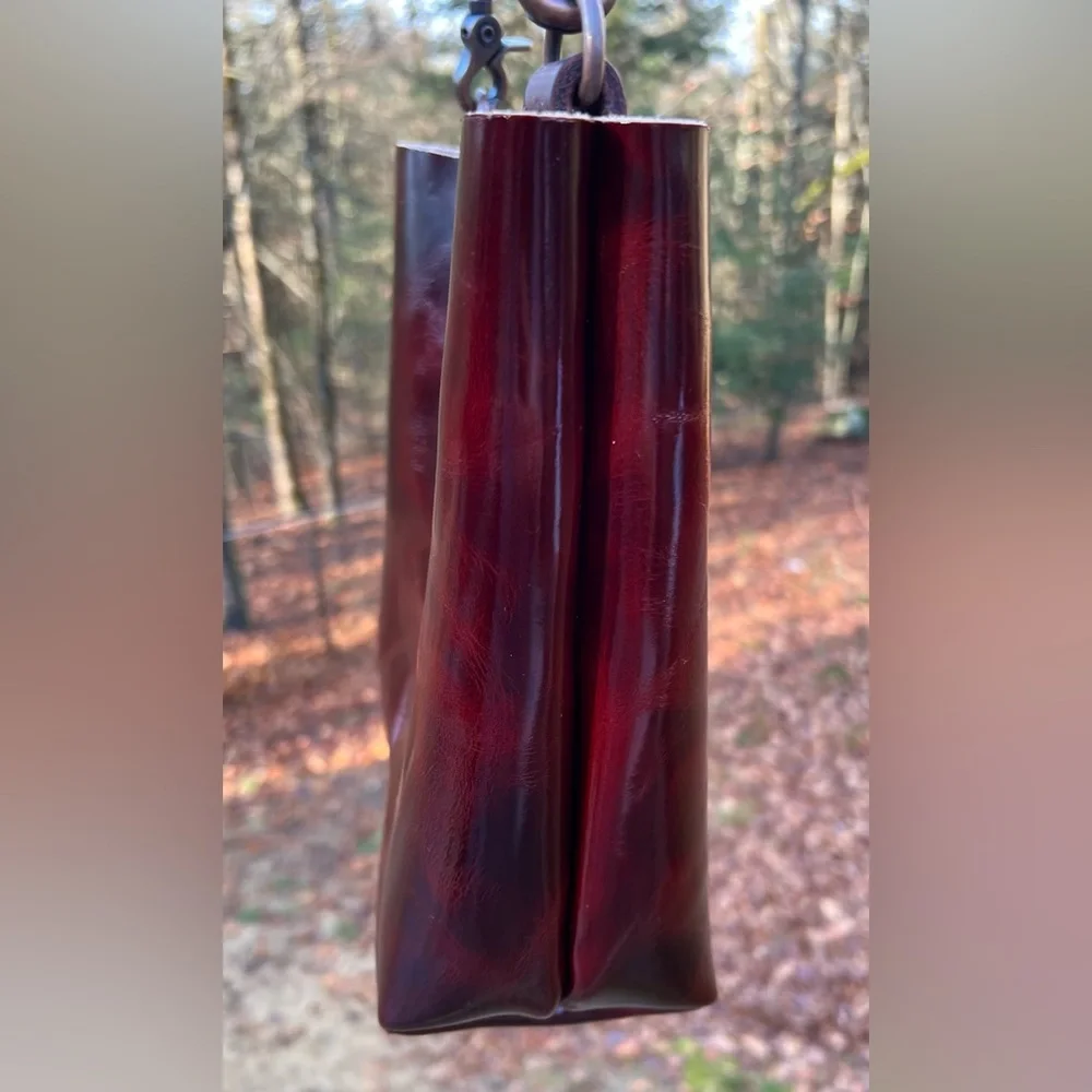 [SOLD] Artisan Made Original Little Raincloud Leather Goods Small Shoulder Bag. - Picture 10 of 14